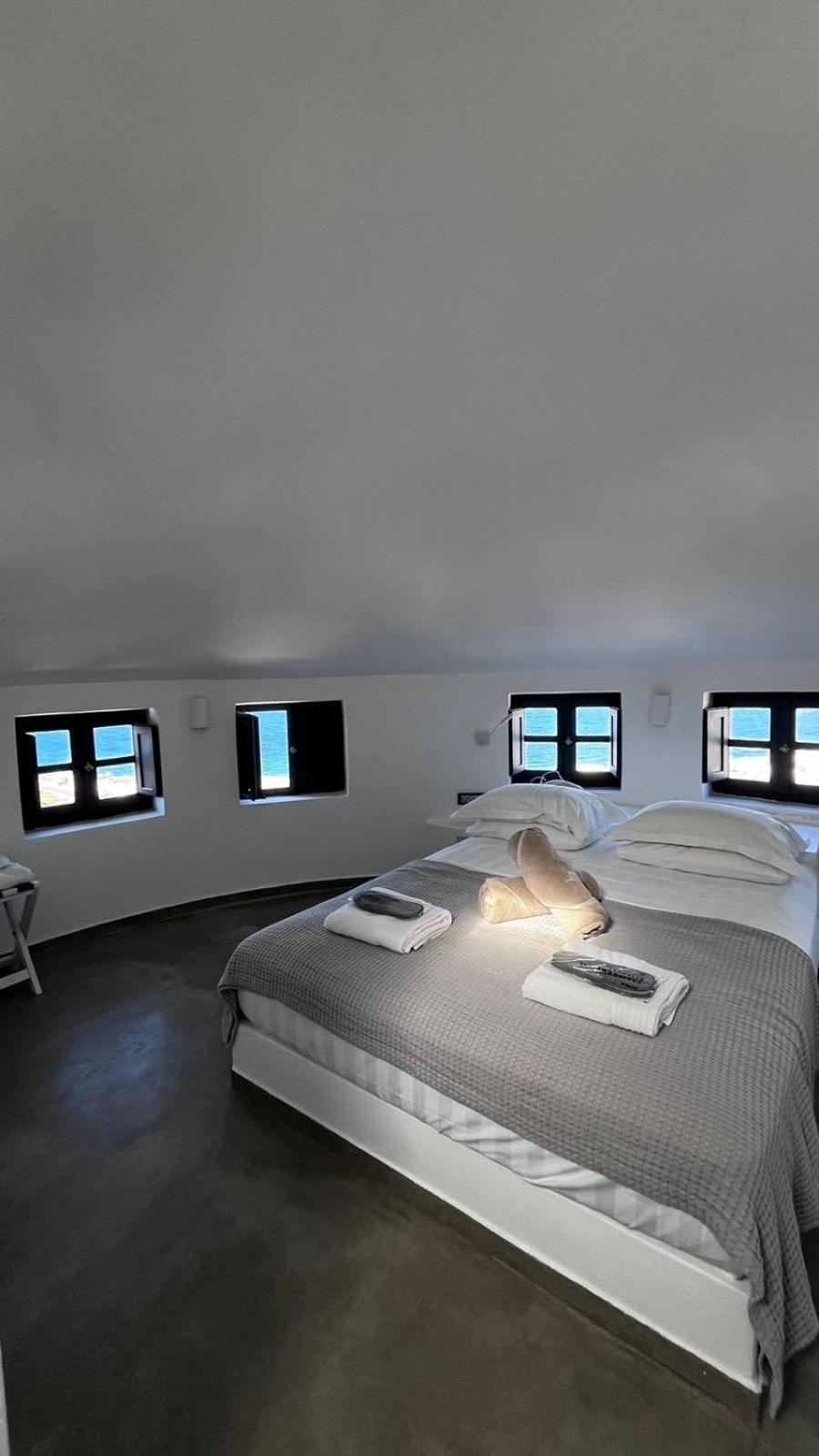 Topos Exclusive Santorini Imerovigli  Exterior photo